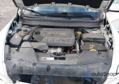 2016 Jeep Cherokee Latitude из США, поврежденный, VIN 1C4PJMCB7GW118036